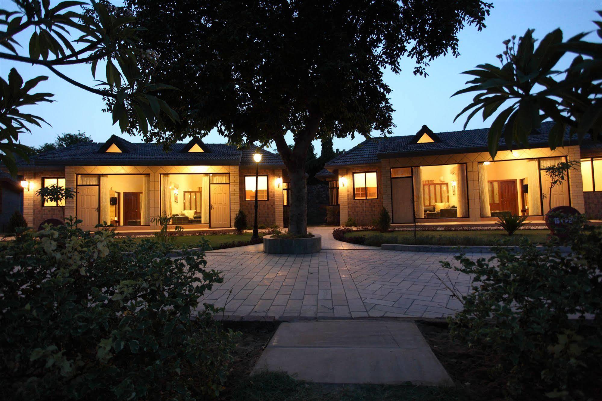 Shri Radha Brij Vasundhara Resort & Spa Govardhan Εξωτερικό φωτογραφία