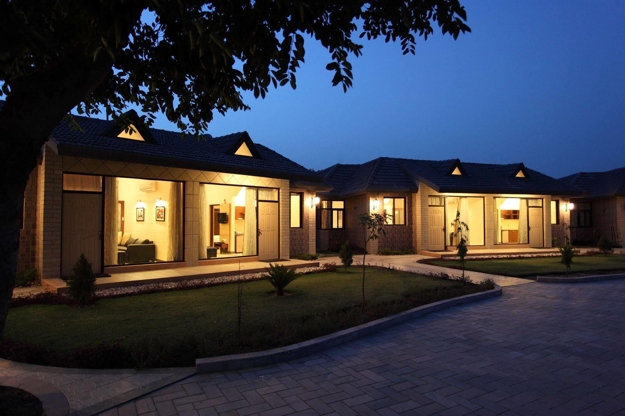 Shri Radha Brij Vasundhara Resort & Spa Govardhan Εξωτερικό φωτογραφία