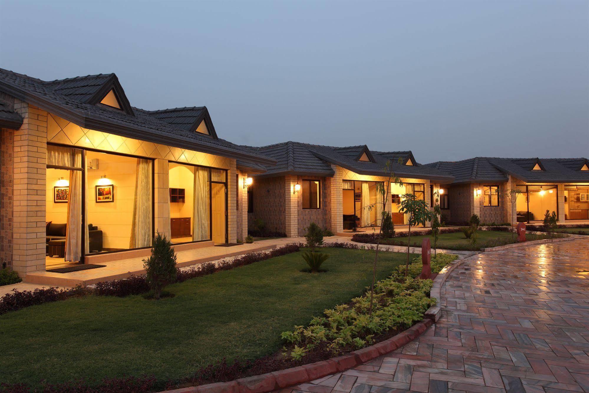 Shri Radha Brij Vasundhara Resort & Spa Govardhan Εξωτερικό φωτογραφία